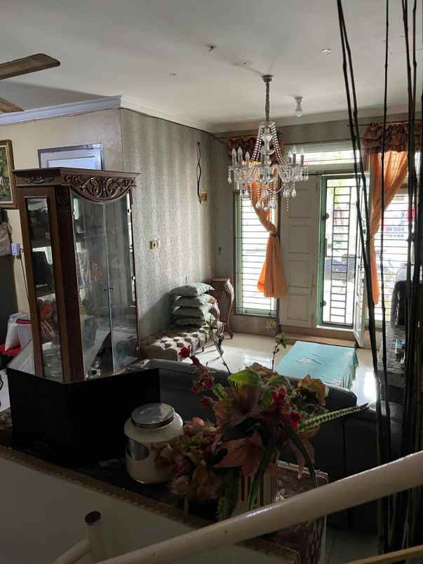 dijual rumah jl soekarno hatta