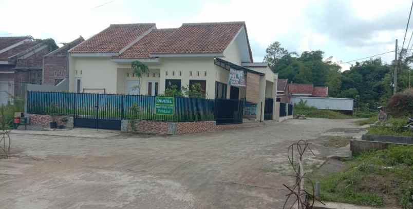 dijual rumah jl sultan agung