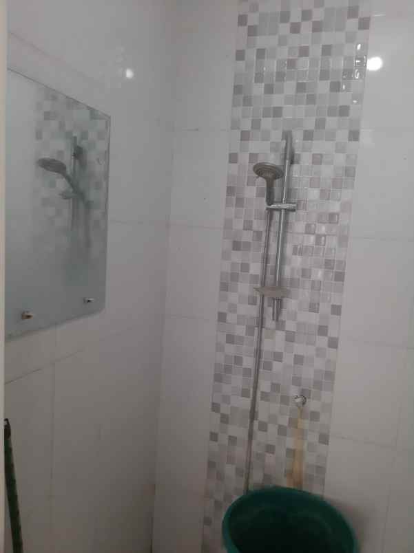 dijual rumah jl taman pondok jati gubah