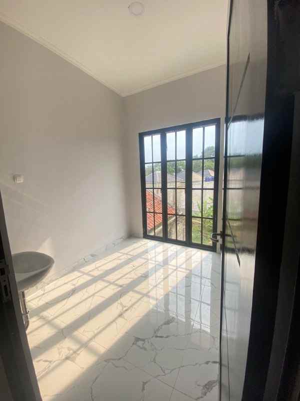 dijual rumah jln mandor samin