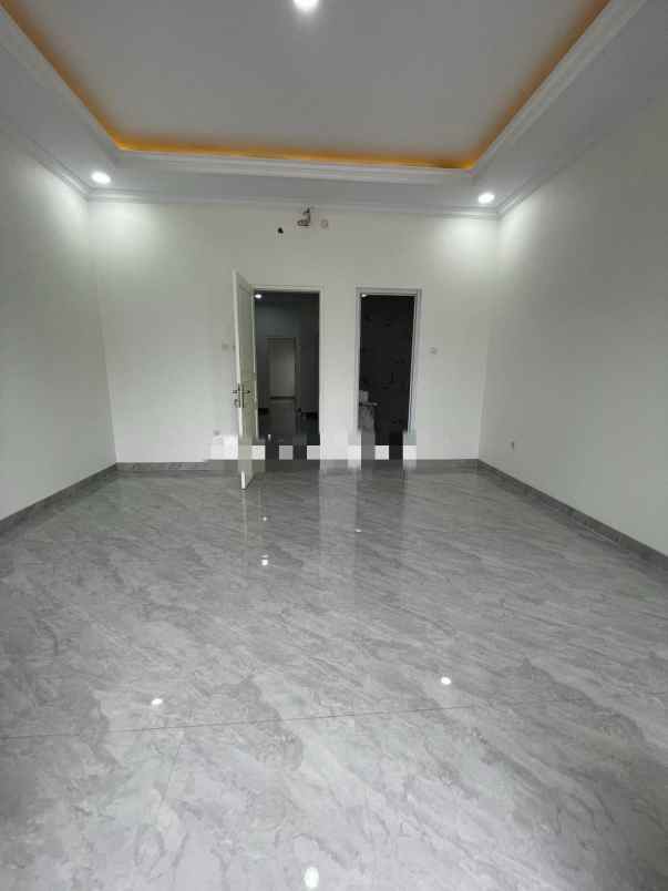 dijual rumah joglo jakarta barat