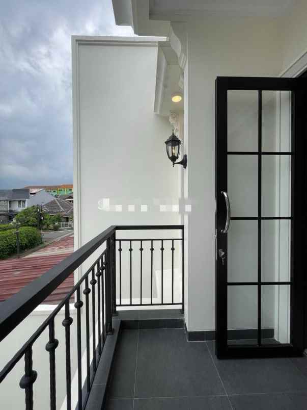 dijual rumah joglo jakarta barat