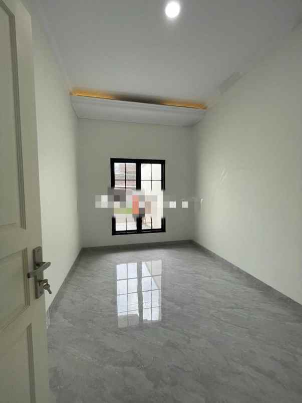 dijual rumah joglo jakarta barat