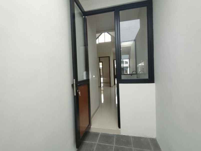 dijual rumah jombang ciputat tangerang