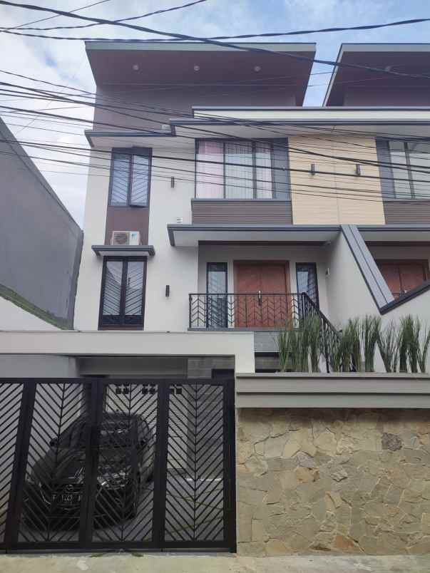 dijual rumah kalibata