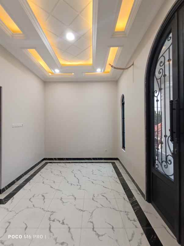 dijual rumah kalimulya
