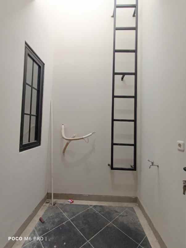 dijual rumah kalimulya