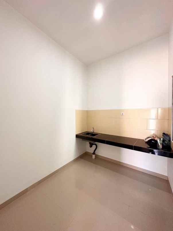 dijual rumah kalisari