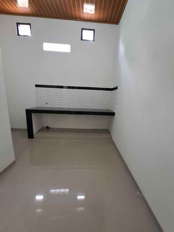 dijual rumah kaliurang km 13