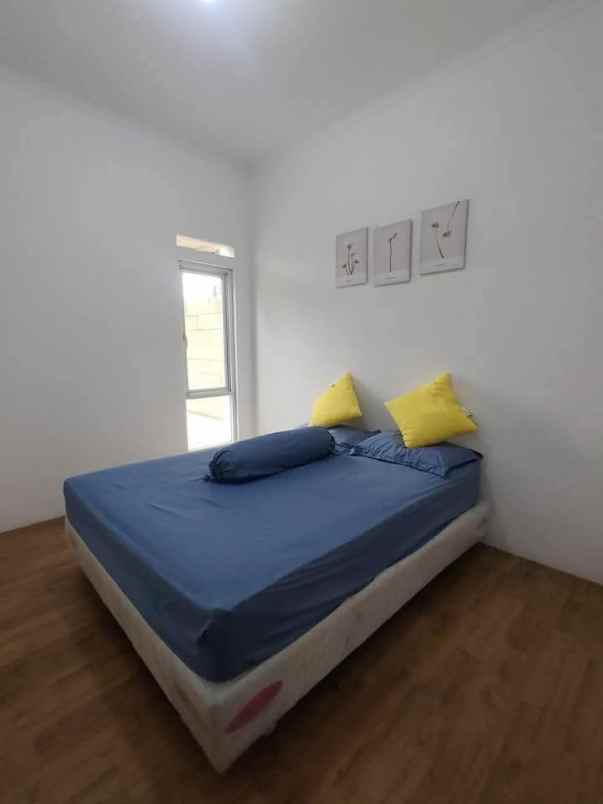 dijual rumah karadenan