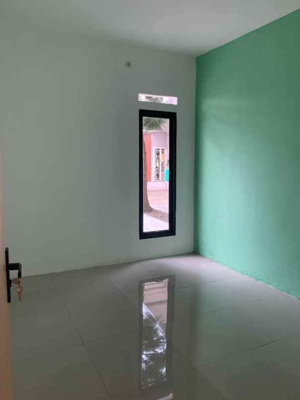 dijual rumah karadenan