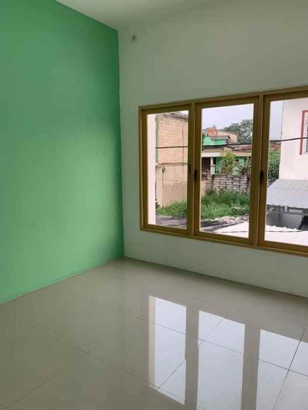 dijual rumah karadenan