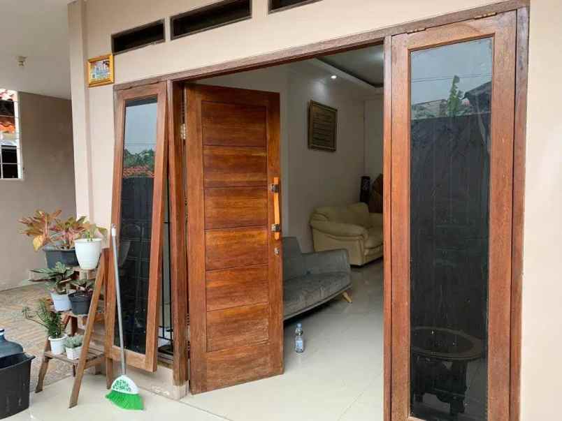 dijual rumah kebagusan