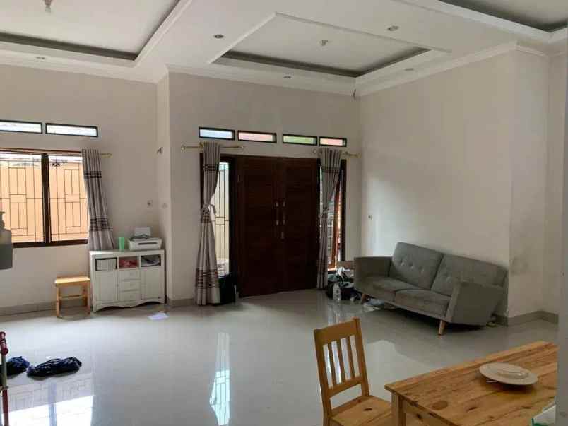 dijual rumah kebagusan