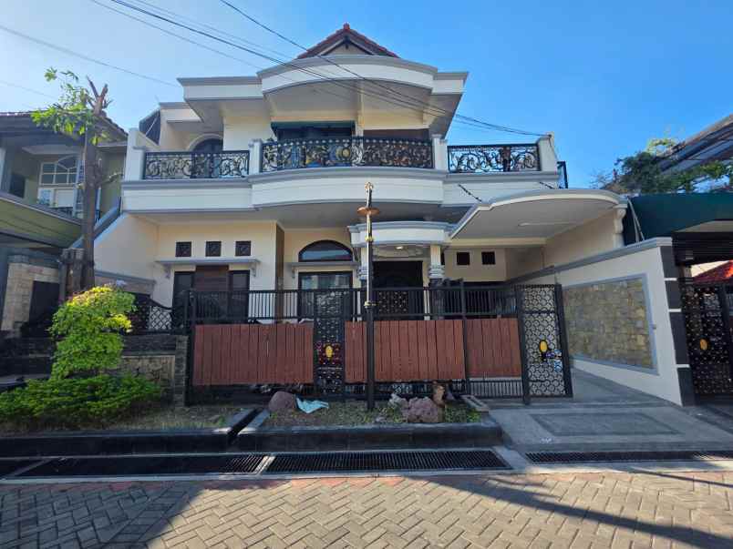 dijual rumah kebonsari elveka