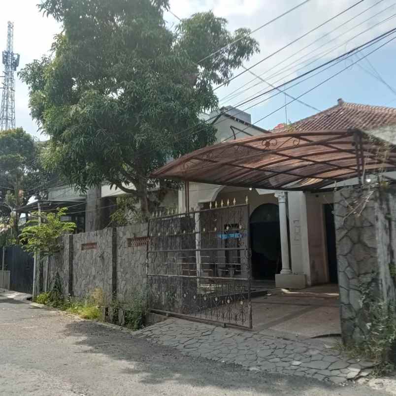 dijual rumah kecamatan arcamanik