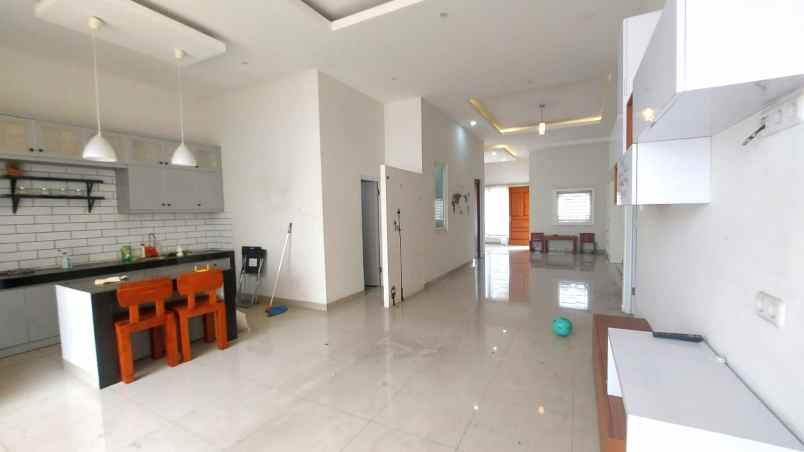 dijual rumah kelapa gading