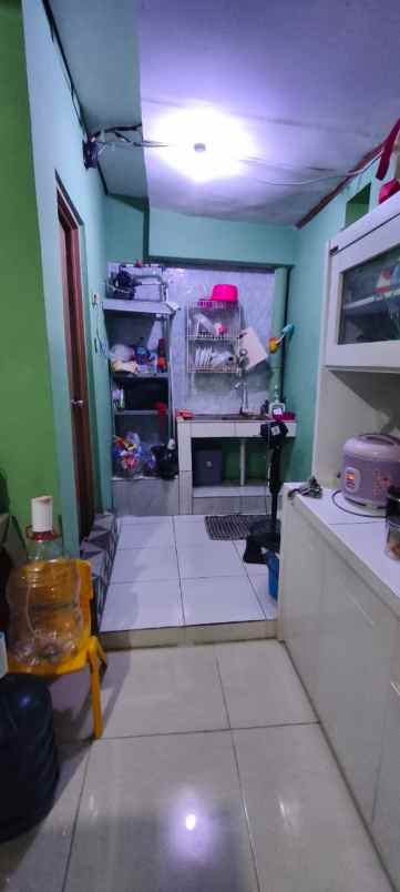 dijual rumah komplek duta bumi harapan