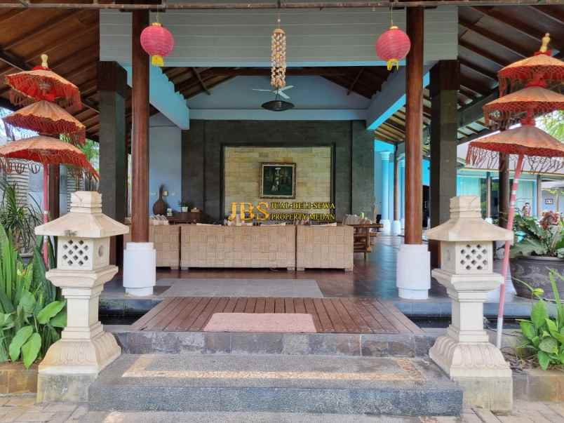 dijual rumah komplek graha helvetia