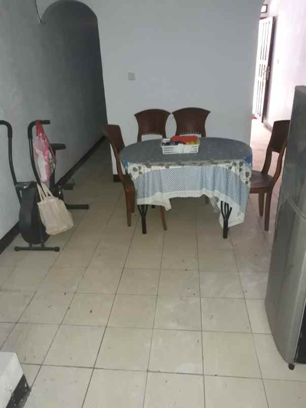 dijual rumah komplek pondok kelapa