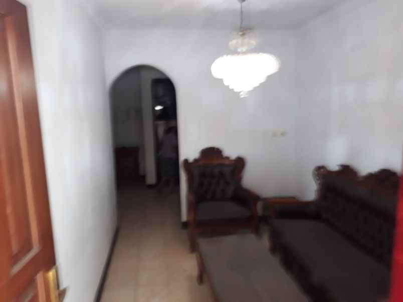 dijual rumah komplek pondok kelapa