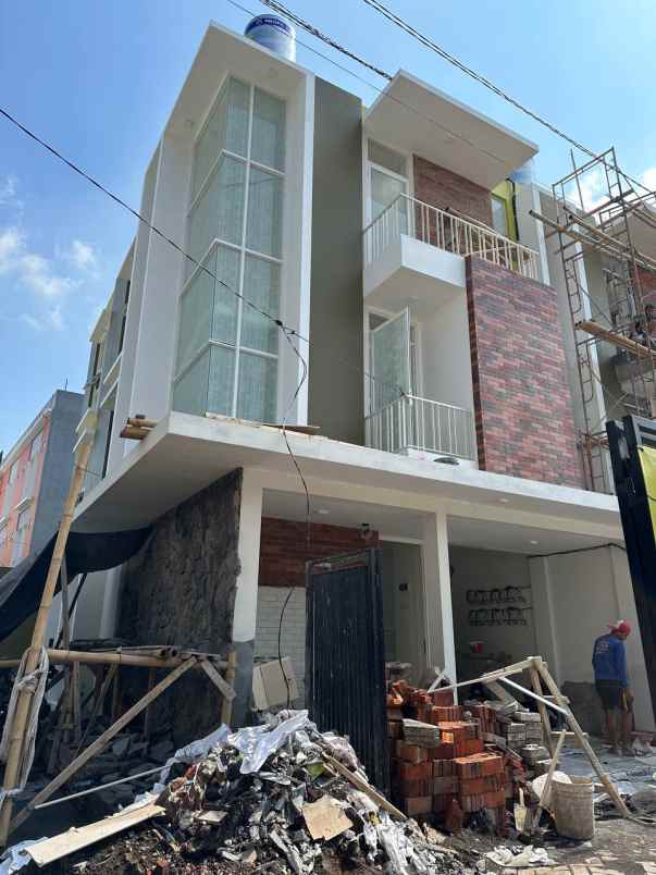 dijual rumah kos 13 pintu dekat kampus brawijaya