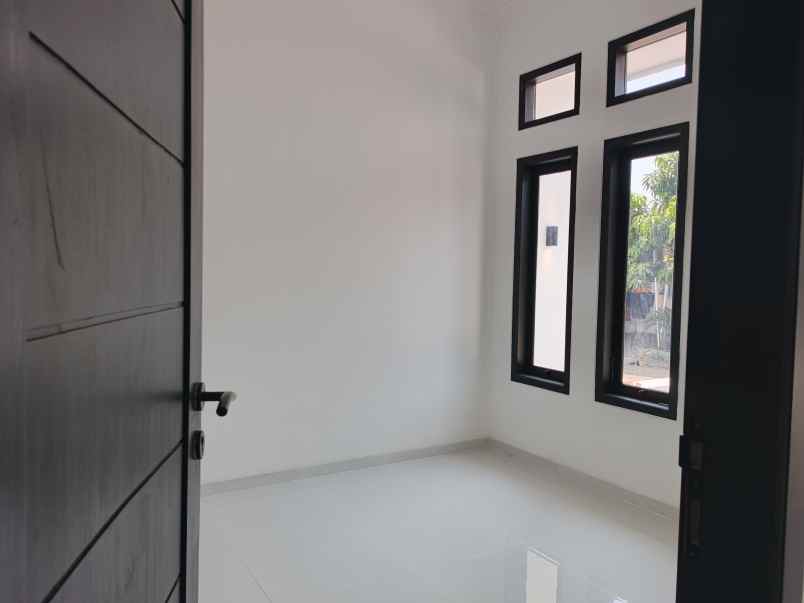 dijual rumah kp sukamaju
