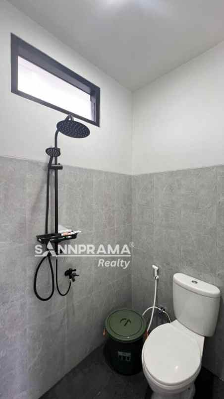 dijual rumah lewinanggung tapos depok