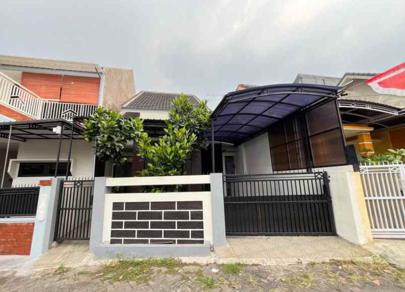 dijual rumah lokasi bantaran kota malang