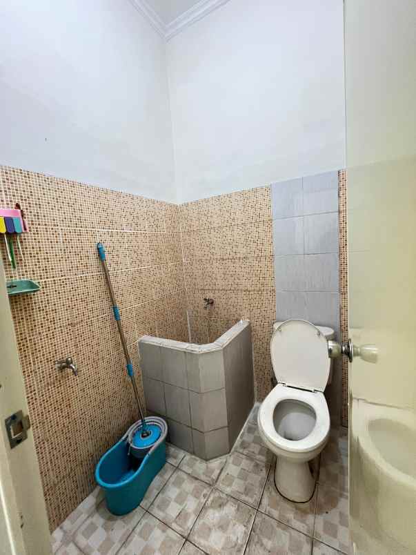 dijual rumah lokasi bantaran kota malang