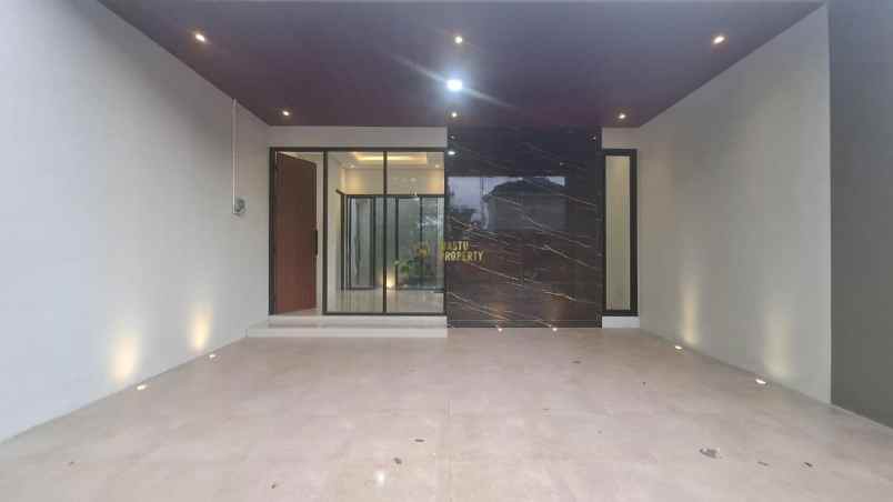 dijual rumah maguwoharjo kec depok kab