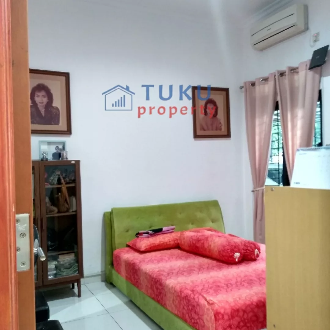 dijual rumah mahogany park bintaro