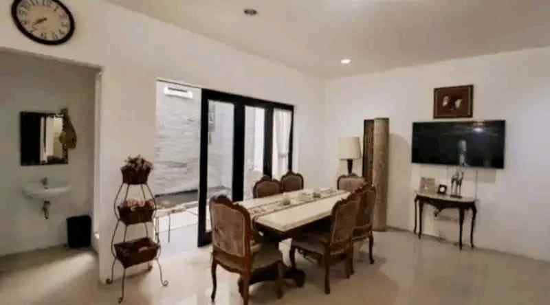 dijual rumah mampang