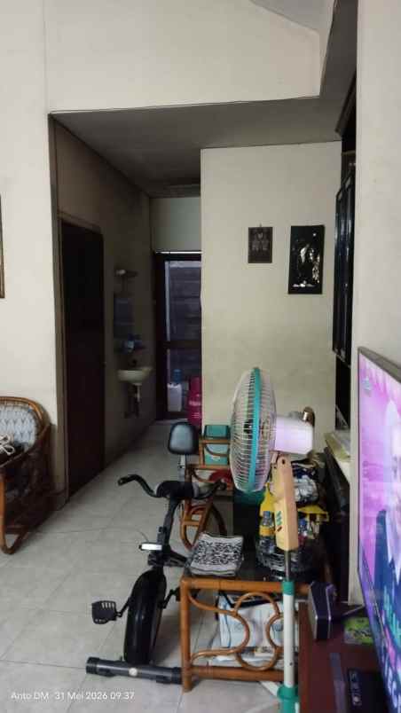 dijual rumah manyar tirtoyoso