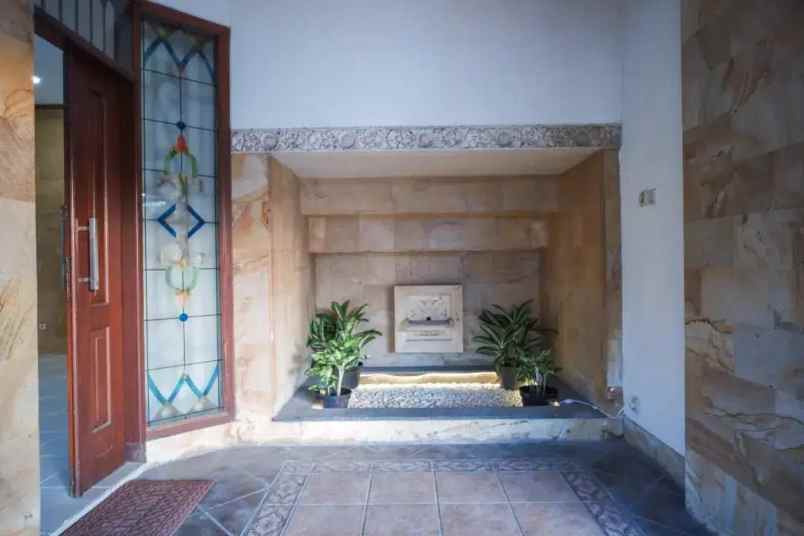 dijual rumah margorejo indah