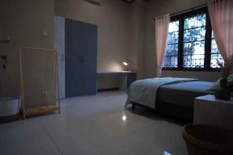 dijual rumah margorejo indah