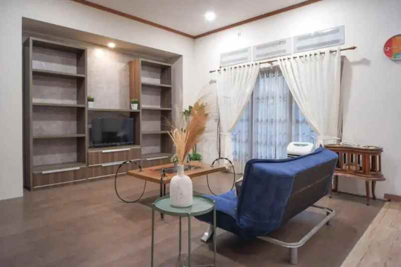 dijual rumah margorejo indah