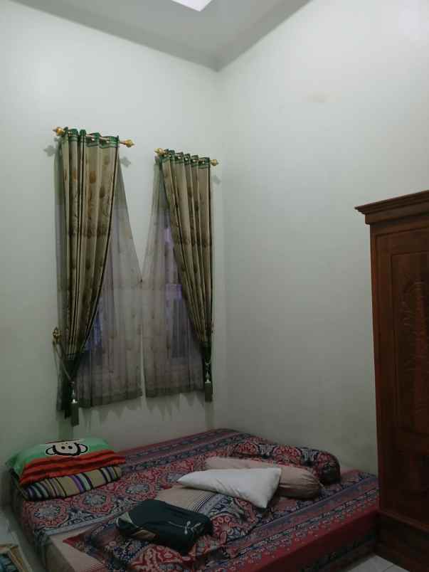 dijual rumah mega asri