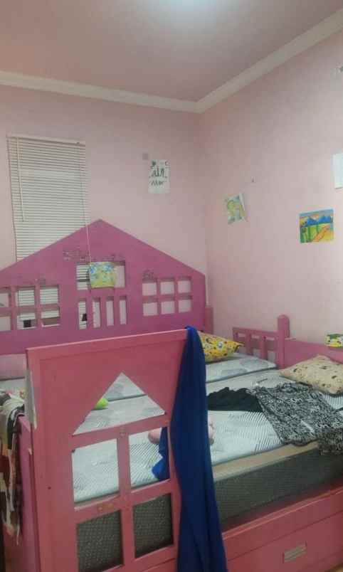 dijual rumah mewah komplek pharmindo cibeureum