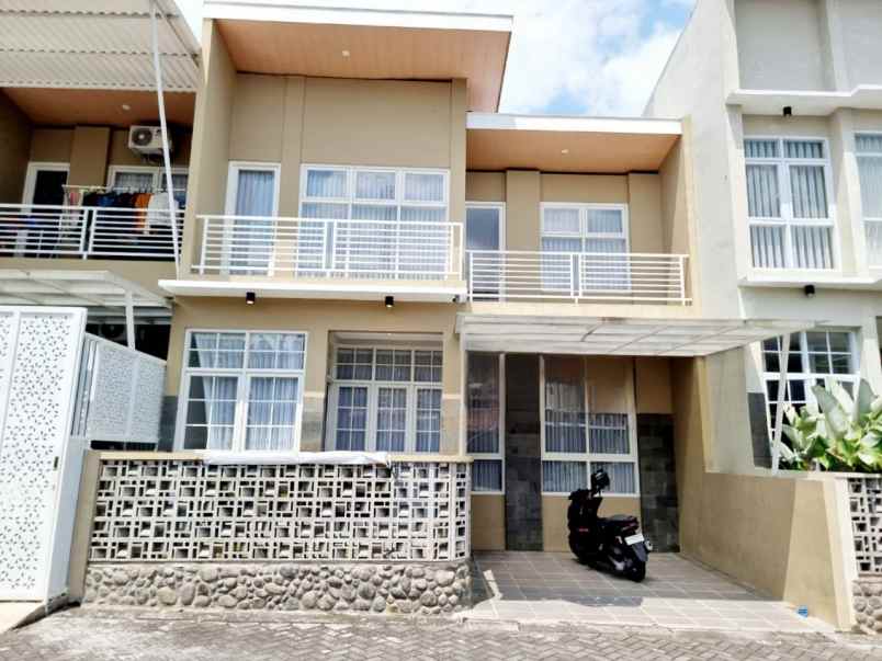 dijual rumah mojosongo jebres surakarta