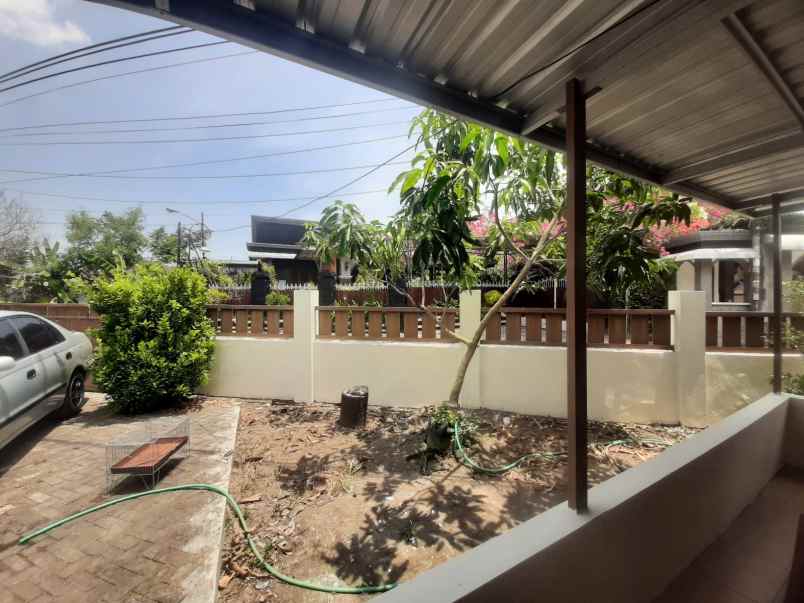 dijual rumah nogotirto