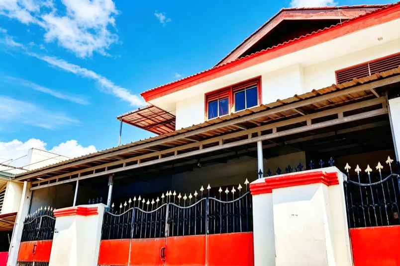 dijual rumah otista