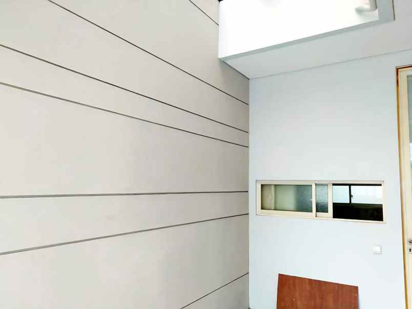 dijual rumah pakuwon indah cluster the