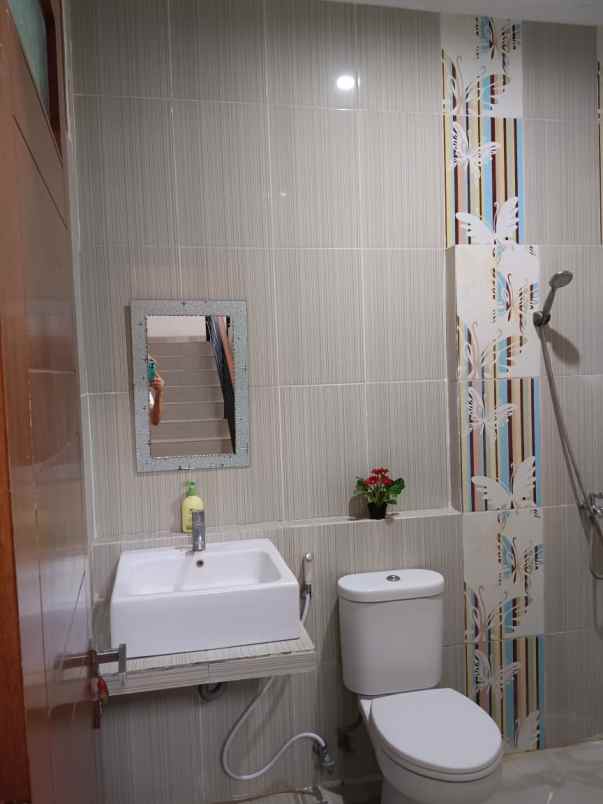 dijual rumah palmerah residen jakarta barat