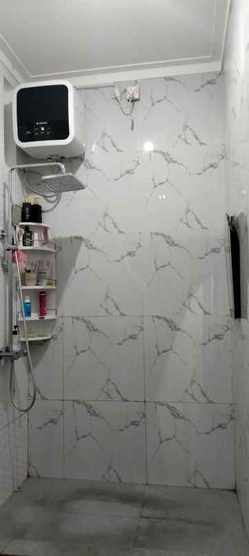 dijual rumah pancoran mas