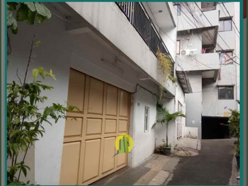 dijual rumah pegangsaan