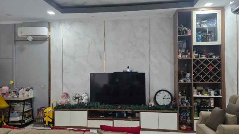 dijual rumah pelangi gading residence