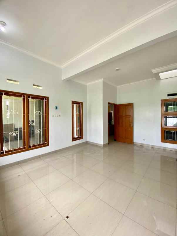 dijual rumah permata jinga suhat malang