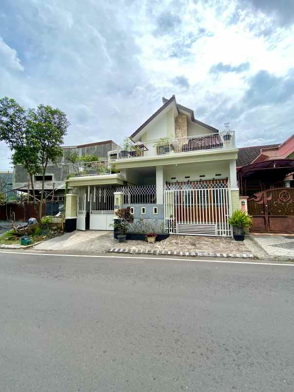 dijual rumah permata jinga suhat malang