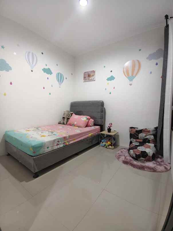 dijual rumah permata kopo